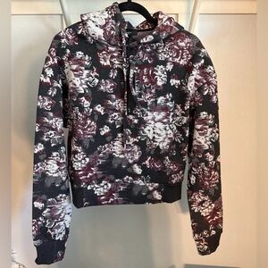 Twenty Montreal Pullover Knit Floral Hoodie Medium NWT